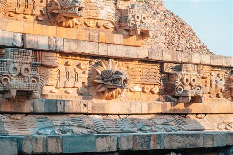 Monolito di Quetzalcoatl