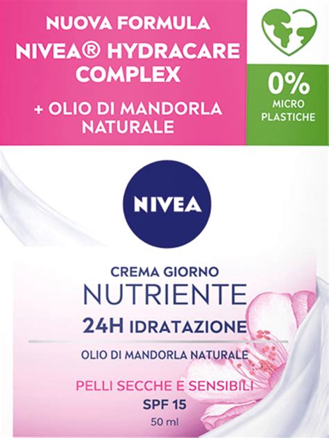 Applicazione di crema idratante