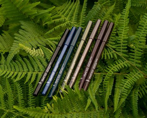 Palette di colori di matite occhi