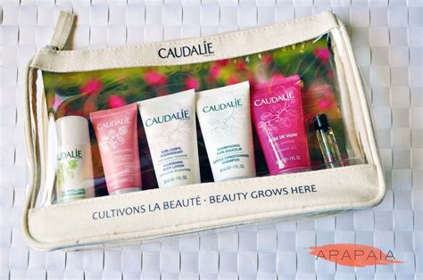 Kit da viaggio Caudalie con prodotti per viso, corpo e capelli