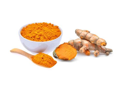Radice di curcuma e polvere
