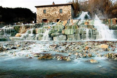 Sorgente di acqua termale