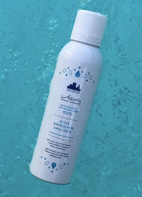 Bottiglia spray di acqua termale