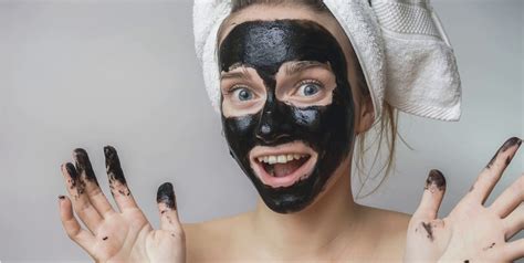 Maschera purificante per punti neri