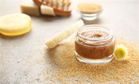 Ingredienti naturali in ciotole