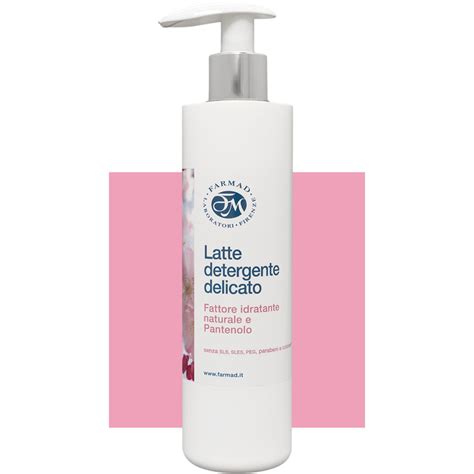 Latte detergente e applicazione