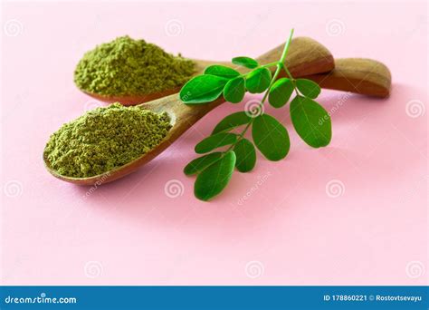 Immagine di foglie di Moringa