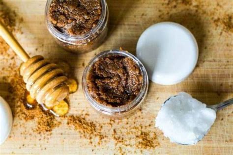 Ingredienti per scrub al cocco e miele