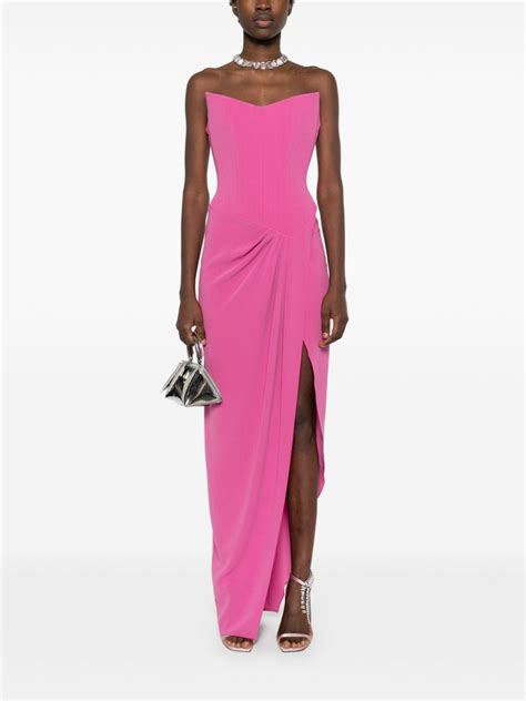 Donna con abito corsetto nero