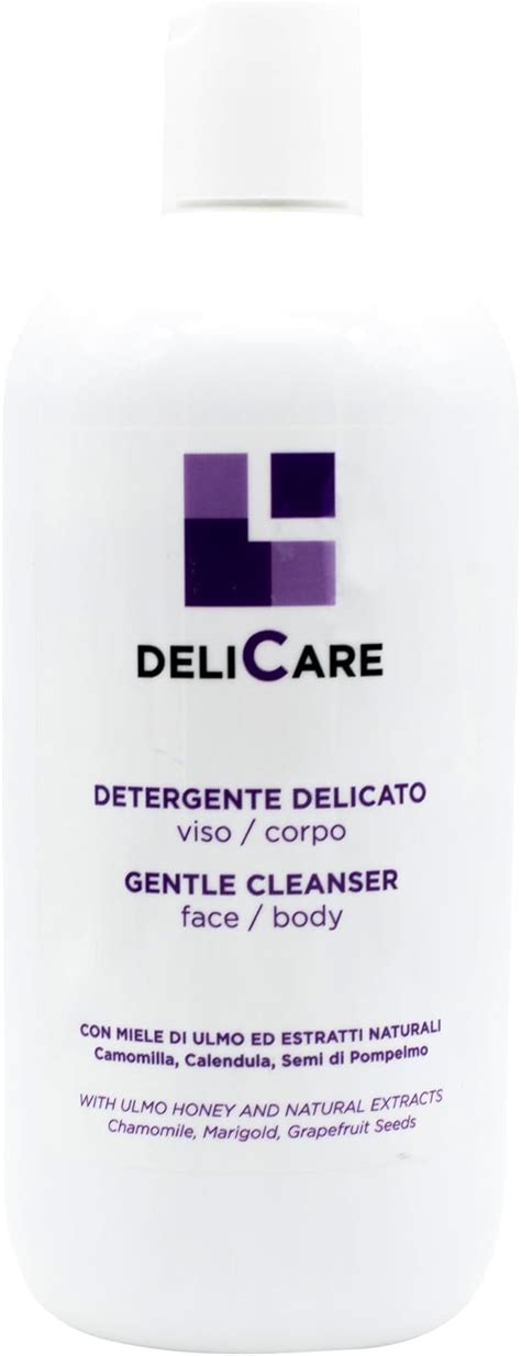 Flacone di detergente delicato per pelli acneiche