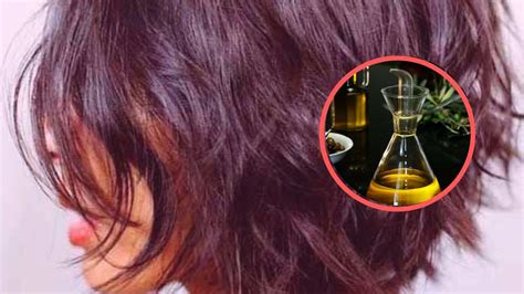 Immagine di capelli sani e lucenti con gocce d'olio