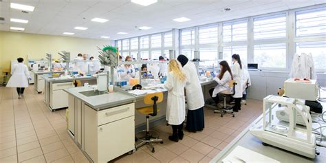 Laboratorio di ricerca cosmetica