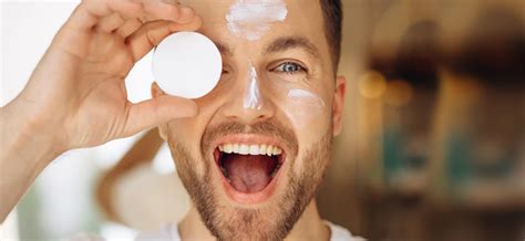 schema routine pulizia viso uomo