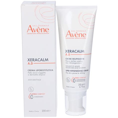 Immagine della gamma Avène Xeracalm AD, con la crema e il balsamo