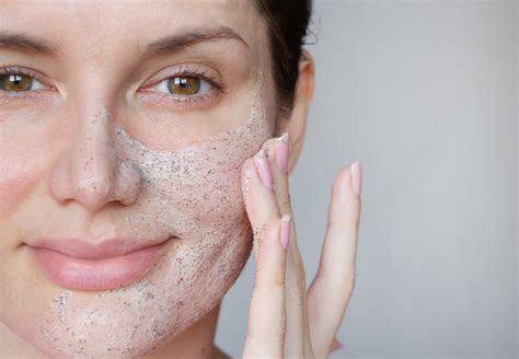 esfoliazione delicata viso