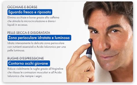 Uomo che applica crema contorno occhi